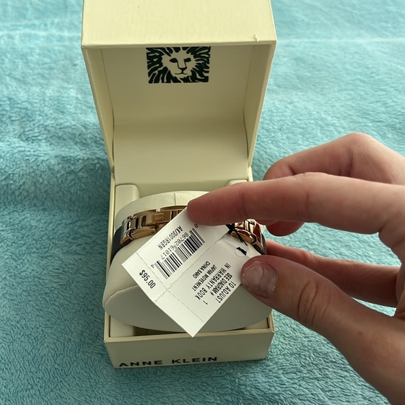 Anne Klein Watch - Picture 5 of 6